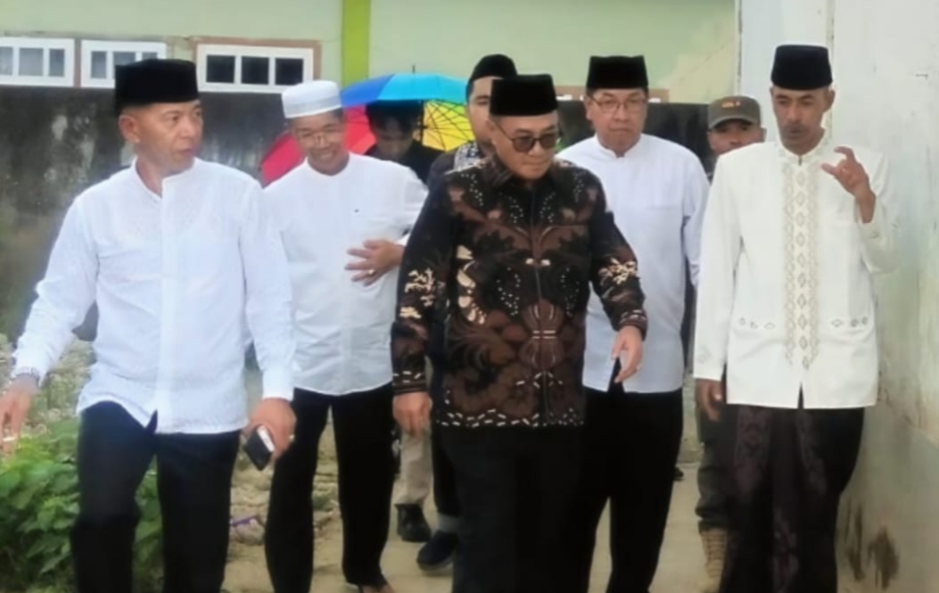 Tinjau Madrasah, Wako dan Wawako Sungai Penuh Bantu Urus Izin Sekolah