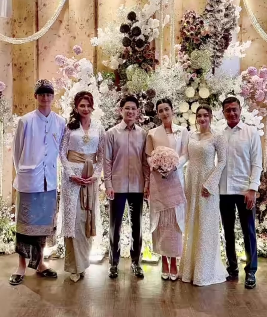 Lamaran Teuku Rassya, Tamara dan Teuku Rafly Kompak Hadir