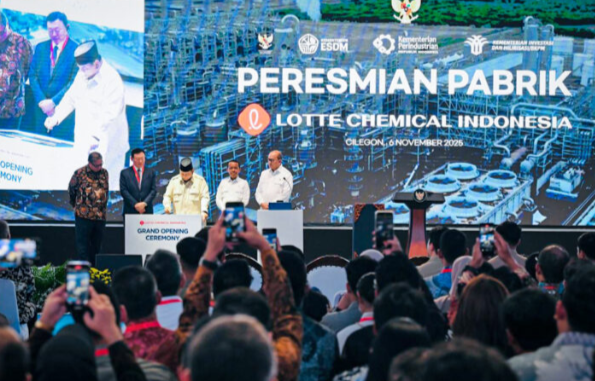 Sejarah Baru! Prabowo Resmikan Pabrik Lotte Chemical
