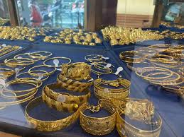 Harga Emas Antam Melonjak Rp35.000, Tembus Rp2.772.000 per Gram Hari Ini