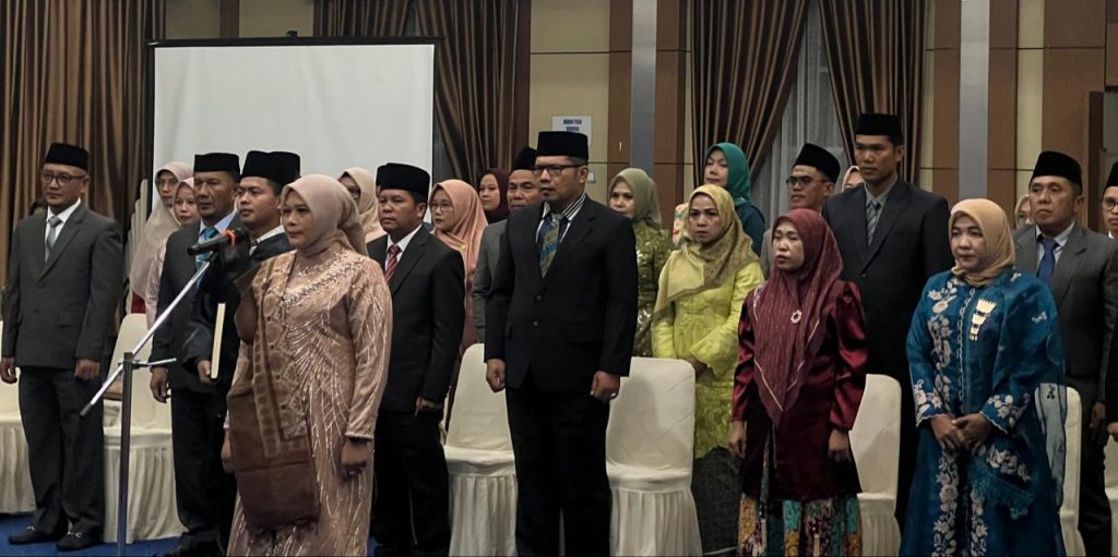 Wawako Azhar Hamzah Lantik 47 Pejabat Struktural di Kota Sungai Penuh