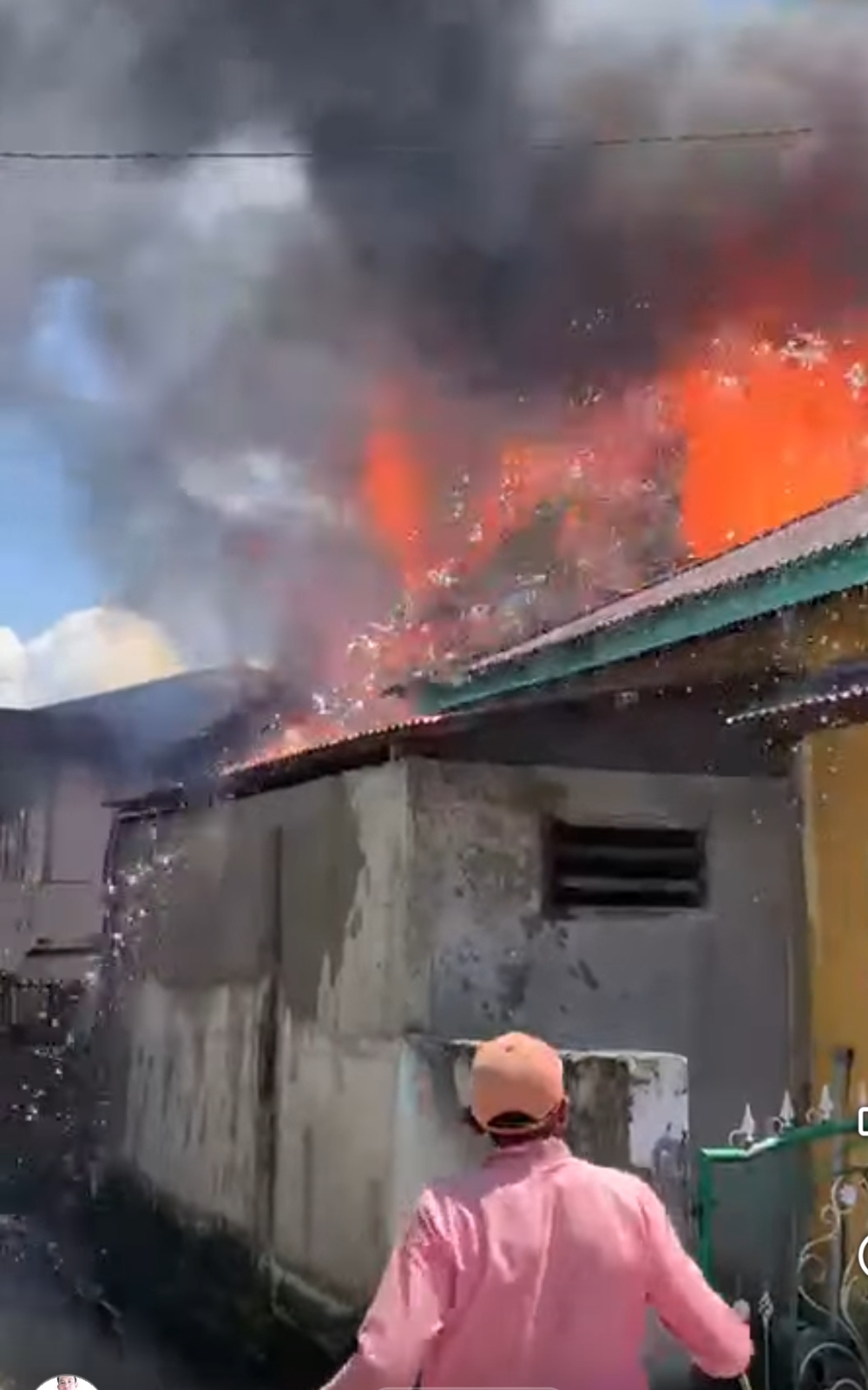 Rumah Warga di Sitinjau Laut Kerinci Terbakar