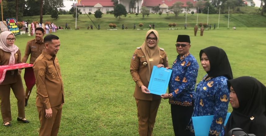 Hari Ini, Bupati Dillah Hikmah Sari Serahkan SK kepada 2.080 PPPK Paruh Waktu Tanjabtim