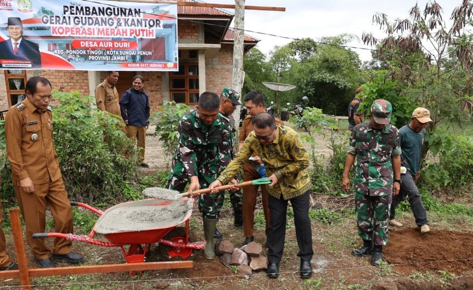 Pemkot Sungai Penuh Resmikan Pembangunan Koperasi Merah Putih Aur Duri