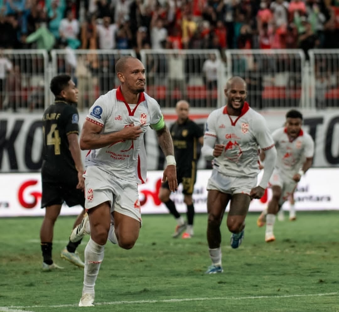 Gustavo Franca Pahlawan di Detik Akhir! Malut United Tumbangkan Borneo