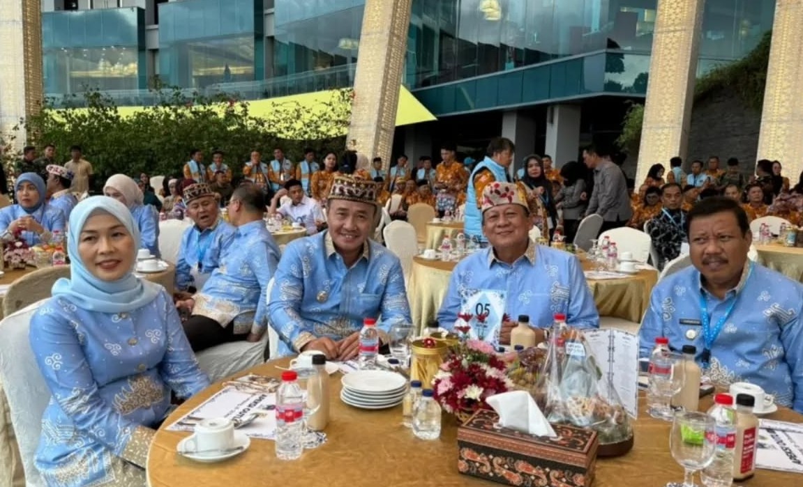 Wali Kota Sungai Penuh Alfin, SH menghadiri APEKSI Outlook 2026 di Kota Bandar Lampung, Sabtu (20/12/2025)