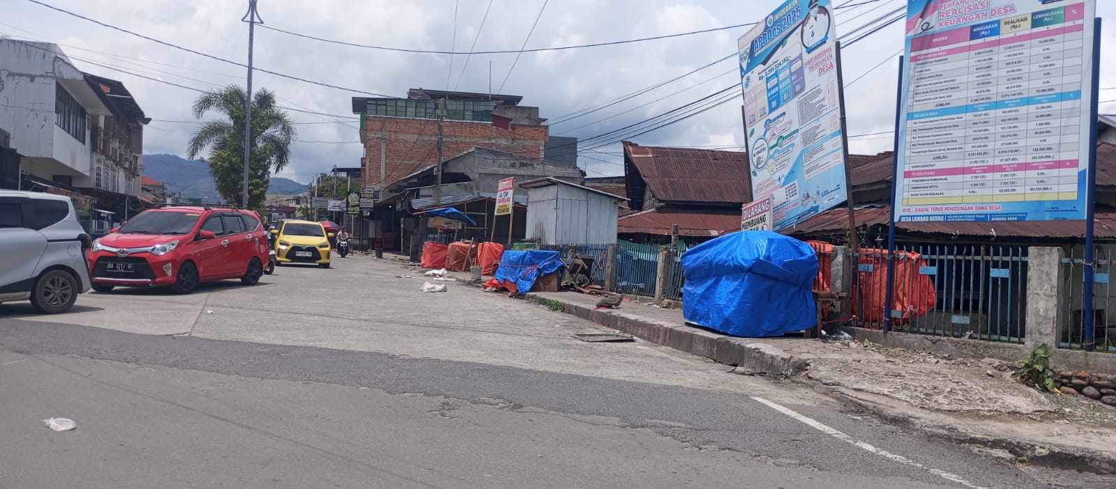 Lapak PKL dibiarkan di atas Trotoar, Sungai Penuh ilok Jauh dari Harapan