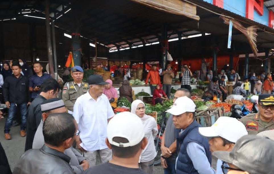 Pemkot Sukses Ciptakan Pasar Tanjung Bajure Bersih dan Aman