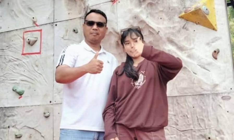 Raih Emas ! Bunga Tak Terkalahkan di Lomba Panjat Tebing O2SN Kota Sungai Penuh