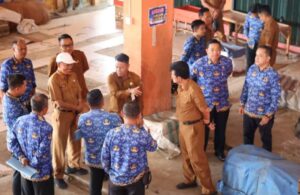 Sekda Alpian Cek Langsung Kondisi Pasar Tradisional Tanjung Bajure
