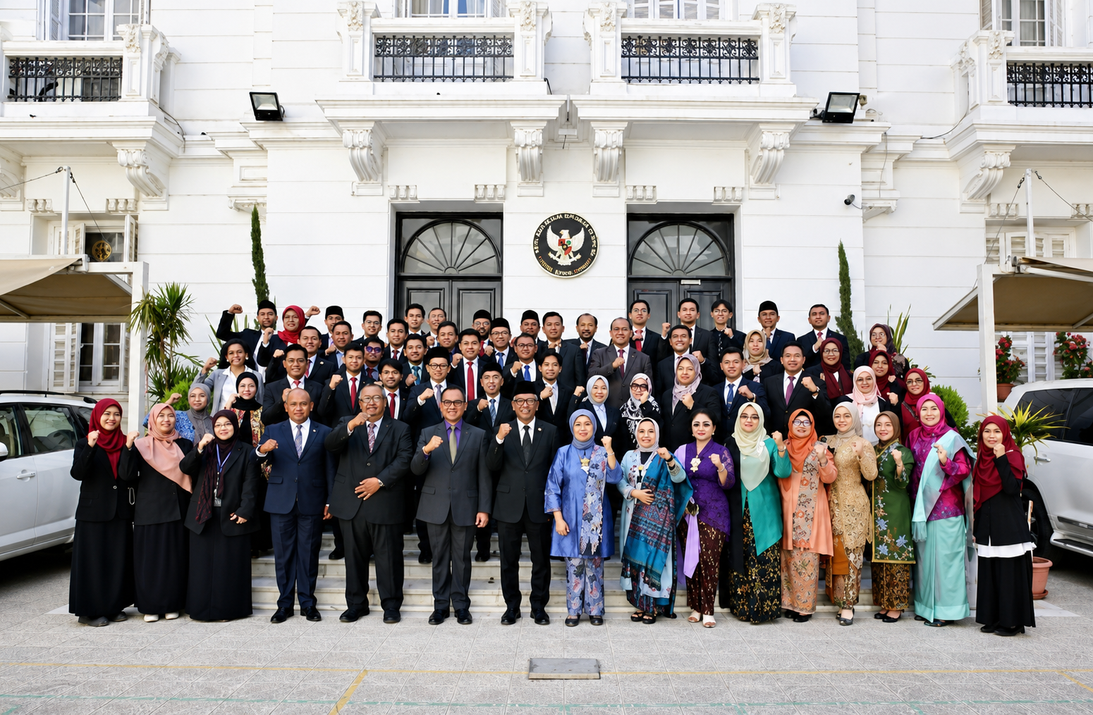 Upacara Pancasila Di Mesir, Famel Mahasiswi Asal Kota Sungai Penuh Belajar Diplomasi Dan Pancasila