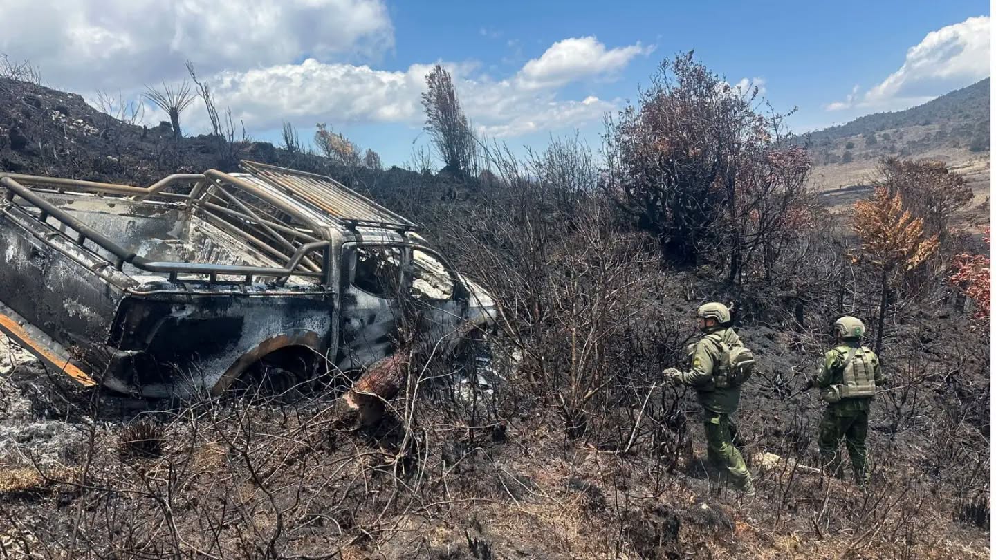 TNI evakuasi sopir angkutan yang mobil yang dibakar OPM