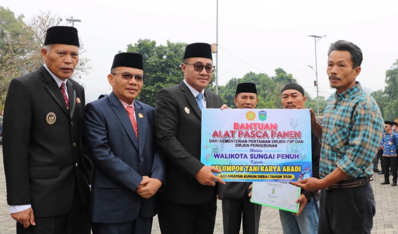 Pemkot Sungai Penuh Salurkan Bantuan untuk Petani
